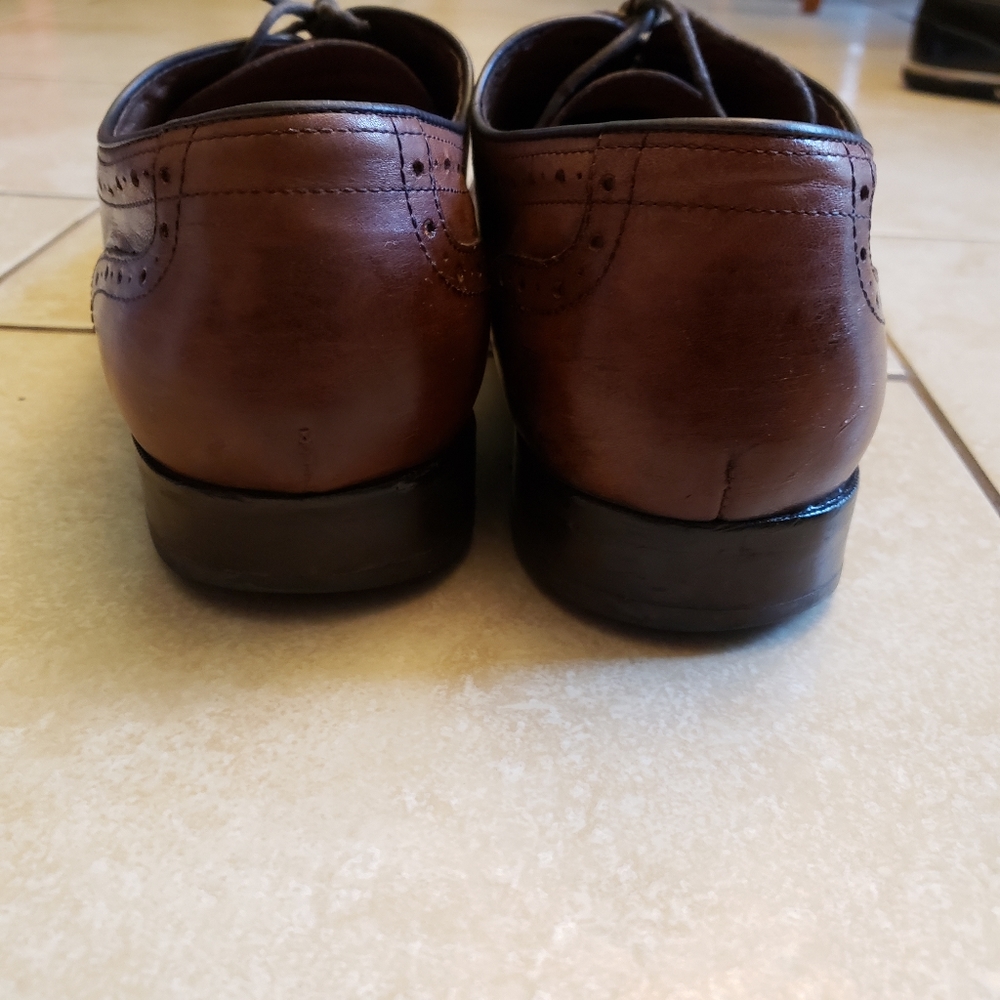 Shoes - Picture 2 of 4